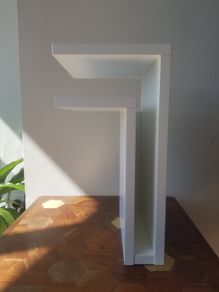 Floating bedside table, F-shelf left, Maze