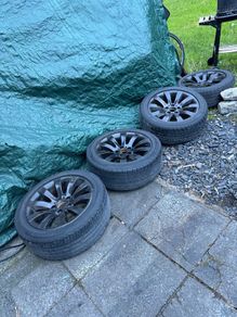 E60 alloys new tyres 225/50ZR/17