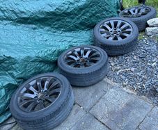 E60 alloys new tyres 225/50ZR/17