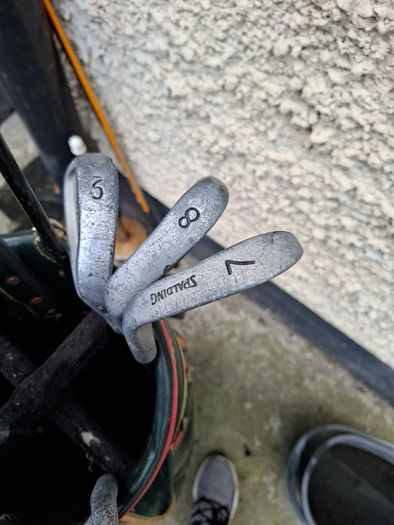 Full set of clubs suit beginner