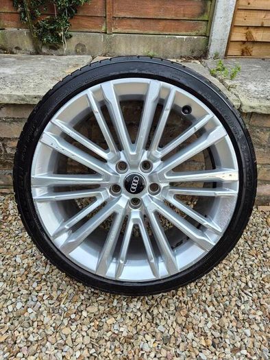4x 19" Audi alloy wheels
