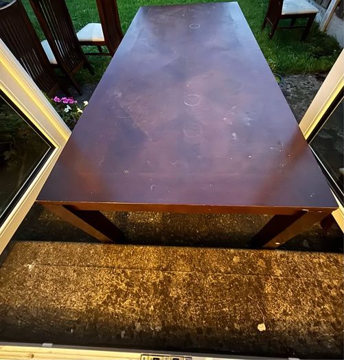 Table & Chairs