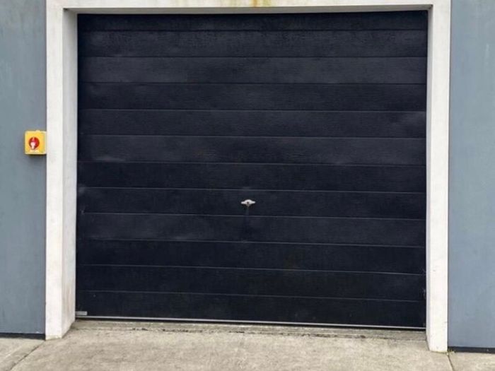 Reduced price! Garage Roller Door