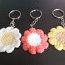 Crochet flower key ring 3 euro each Image 4