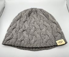 Ugg Australia Grey Beanie Hat Cable Knit  - One Size - Cotton and Silk Blend