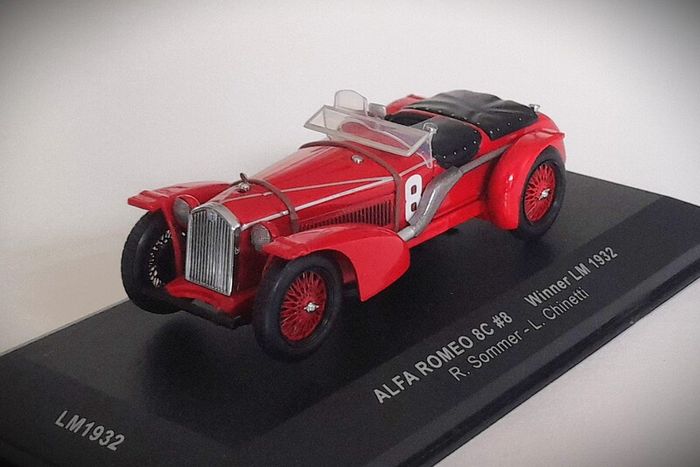 Diecast Model Le Mans Winning Alfa Romeo - IXO 1:43