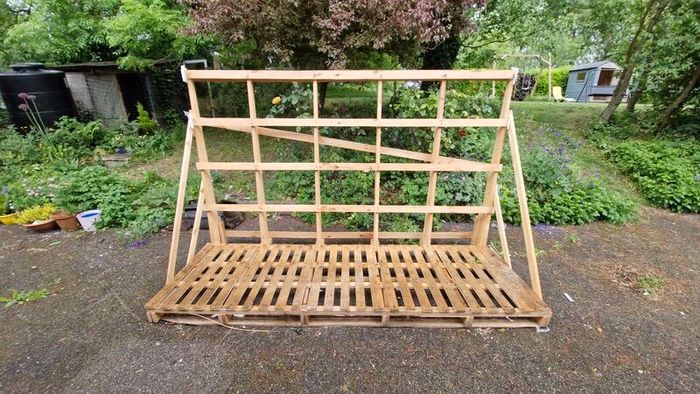 pallet, stand