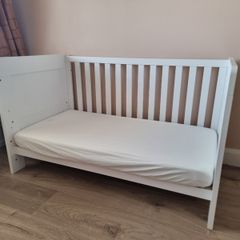 Tutti Bambini Mia Cot Bed