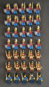 LEGO KNIGHTS : 25 Lion Soldiers vs Mercenaries and Barbarians"