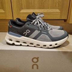 ON Cloudrunner 2
