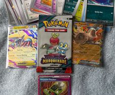 Pokemon 75 Cards plus Sealed Pack
