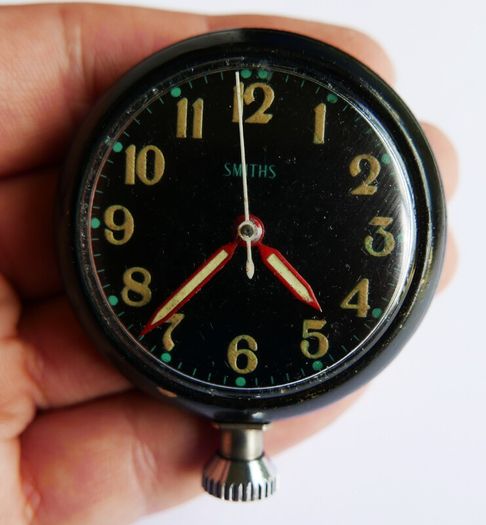 Vintage Hand Wind Smiths Motor Car Watch Clock (in working order)