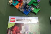 Lego Minecraft 2 sets (21165) (21172) with instruction