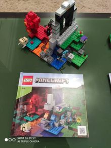 Lego Minecraft 2 sets (21165) (21172) with instruction
