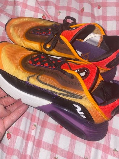 nike AirMax 2090