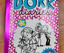 Dork Diaries, Book 1 by Rachel Renee Russell