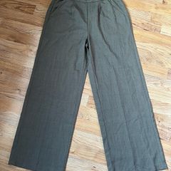wide leg trousers