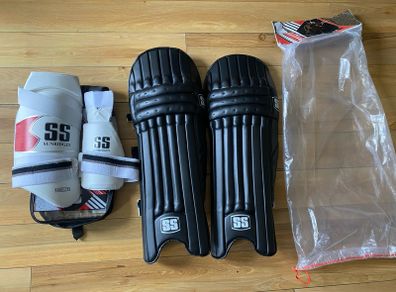 SS Platino Batting pads + SS Aerolite Thigh pads