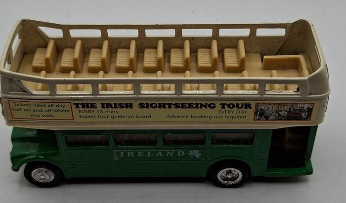 Welly Irish sight seeing tour bus