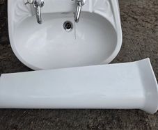 Bathroom sink and pedestal