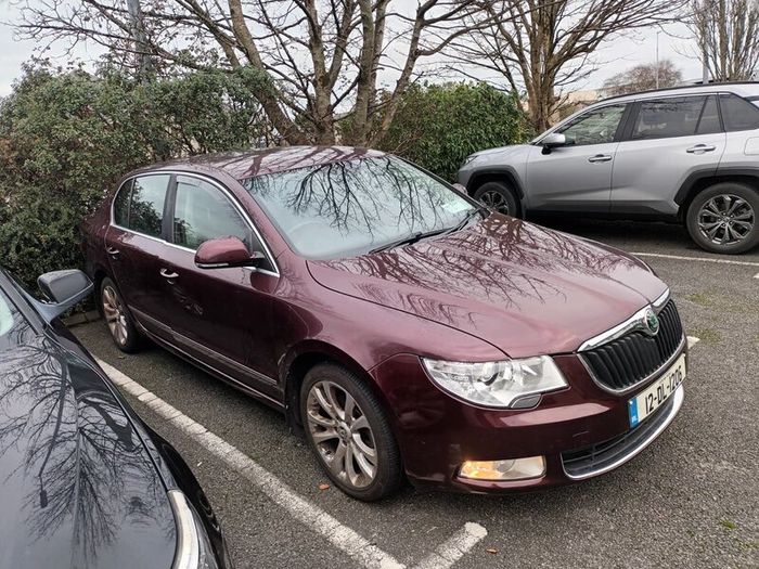 Skoda Superb 2012