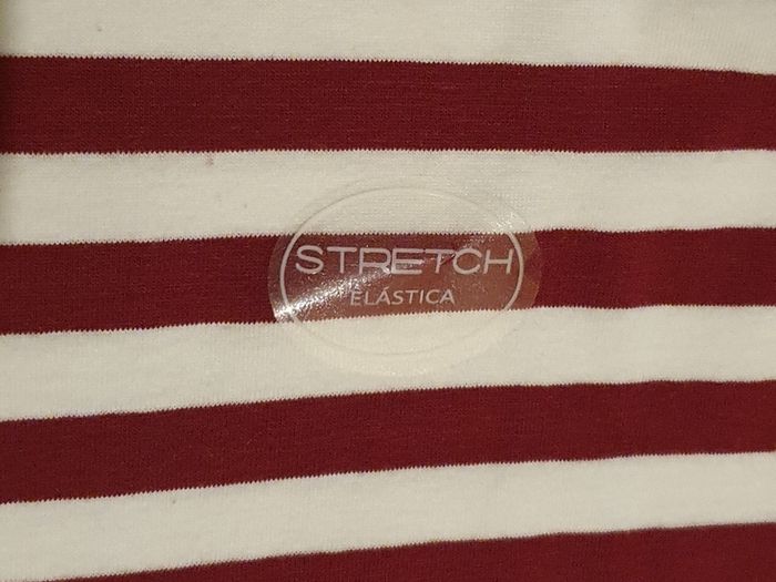 BNWT - Size XS - A Long Sleeved Top - Wine