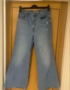 Levi Blue Jeans - Ribcage Wide Leg (W31 L32)