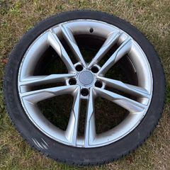 Alloy wheel 19