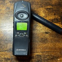Motorola Iridium 9500 satellite phone