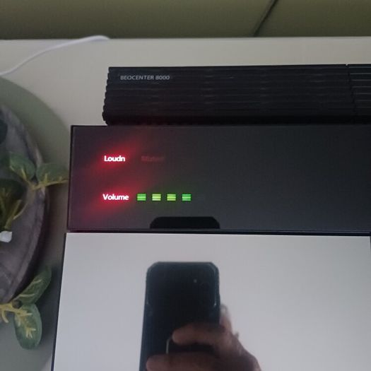 Stunning Vintage iconic Bang and Olufsen Beocenter 8000 System High power Amplifier CD player Tuner And Tape Recorder with Dolby HX Pro Stunning condition a real Timeless center piece
