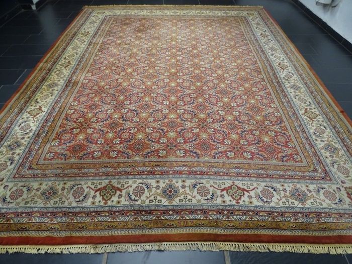 P.ersian Herati Rug 3.90 x 2.90 (H11)
