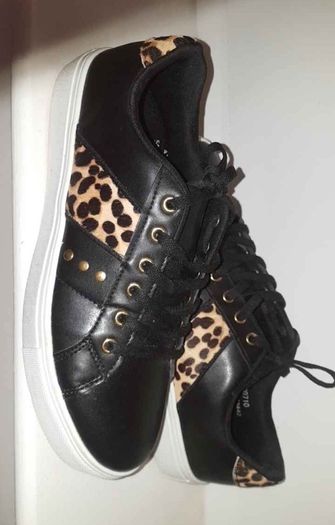 shoes size UK 7
