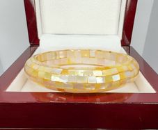 Perl bracelet Golden Glow: South Sea Colour Mother of Pearl Bangle