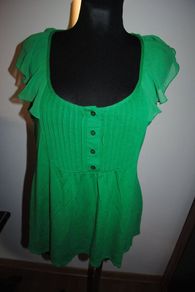 Wallis green top size UK14 EU42 Postage included