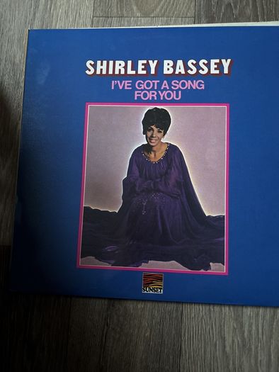 Shirley Bassey vinyl  LPs