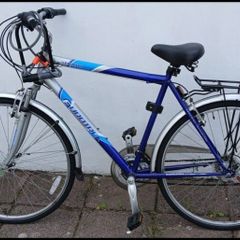 Adult hybrid bike in good used condition