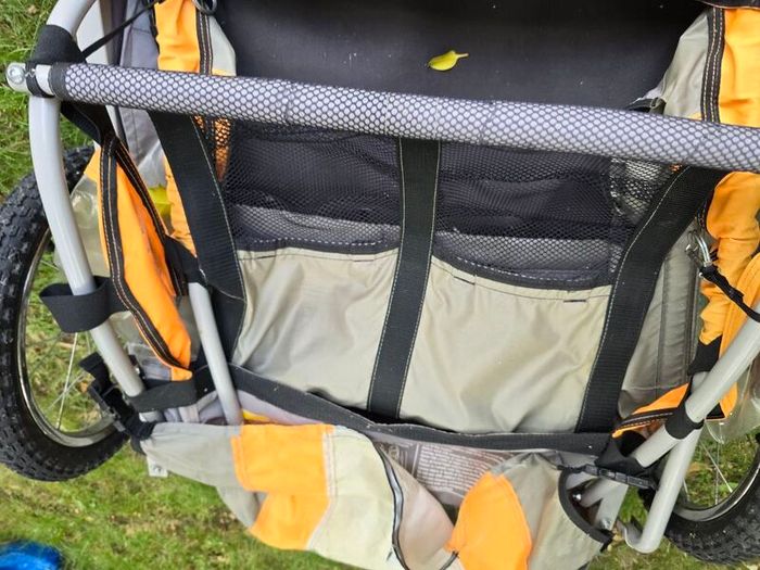 Bicycle trailer