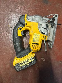 dewalt jigsaw and battery