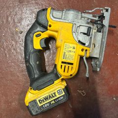 dewalt jigsaw and battery
