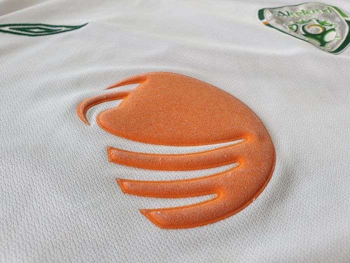 Ireland Football Long Sleeve Away Jersey 2006 to 2007 Small Adult Umbro