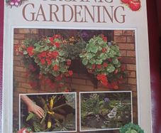Organic Gardening/ Roy Lacey / 1988