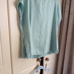 Paul Costello Linen Top....