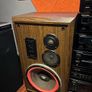 Cerwin Vega AT-12 floor standing speakers Image 5
