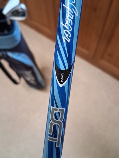 Golf clubs. Junior Set Of Left Handed MacGregor Golf Clubs For 9 To 12 Year Old. Collect In Dublin Or Receive Via Post.