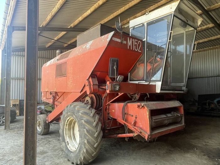 LAVERDA  M152  Combine Harvester