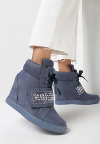 Stunning Lace Up Shoes size 6