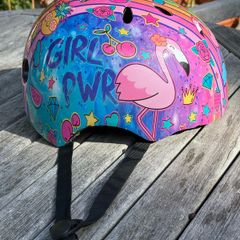 Girl's helmet