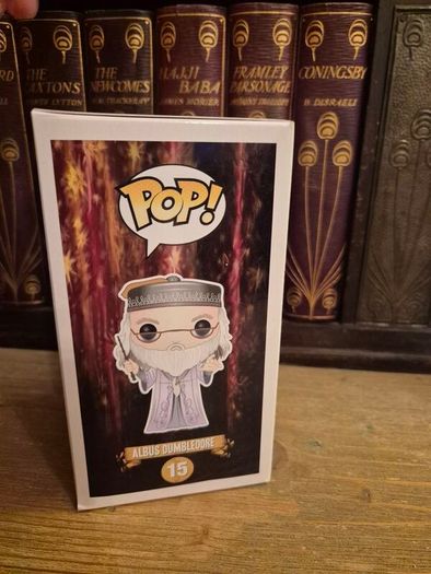 Funko Pop! Albus Dumbledore 15 , Classic Harry Potter (Mint, Never Opened)