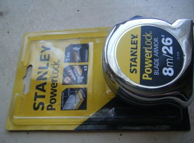 Stanley 8 meter / 26 foot Powerlock Tape