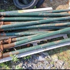 10 Acrow props